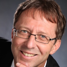 Dr. Stefan Koehler